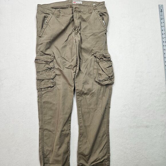 Wrangler Other - Wrangler Men's Regular Taper Cargo Pants Size 33x30 Khaki Cotton Blend Stretch